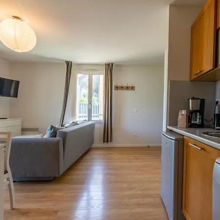 Les Balcons De L'yse