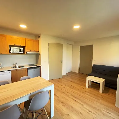 Les Balcons De L'yse