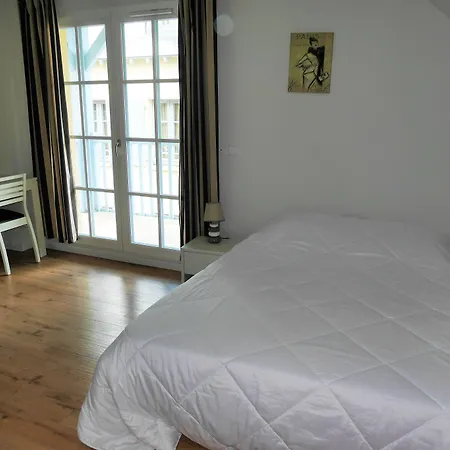 Les Balcons De L'yse