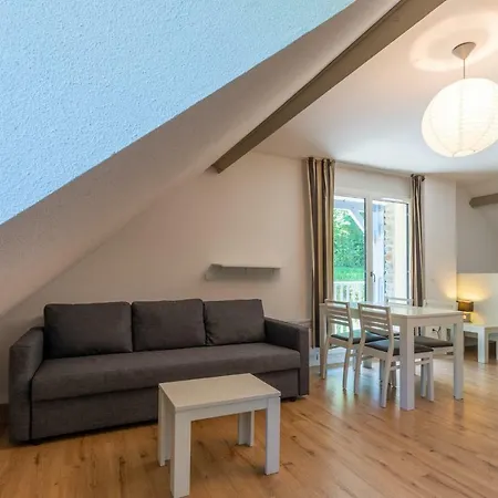 Les Balcons De L'yse