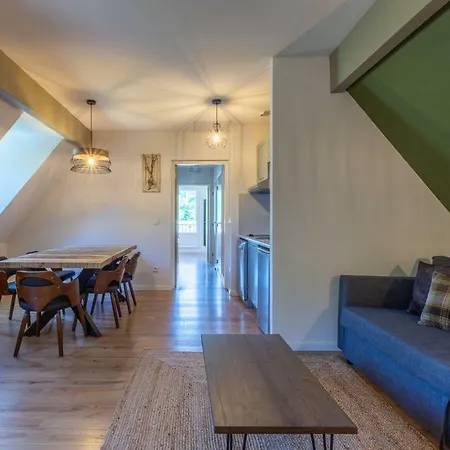 Les Balcons De L'yse